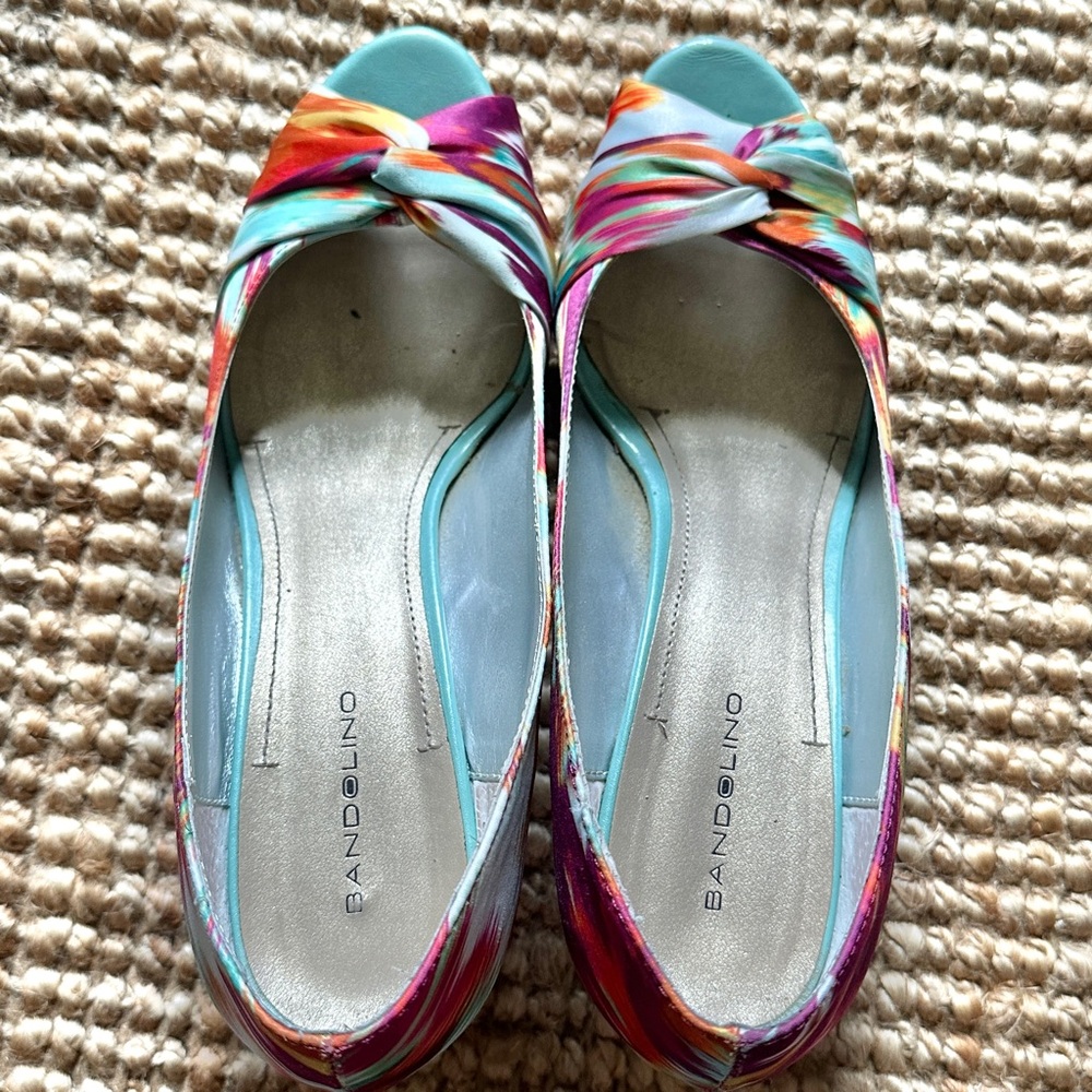 Bandolino Multicolor Open-toe Wedges sz 10